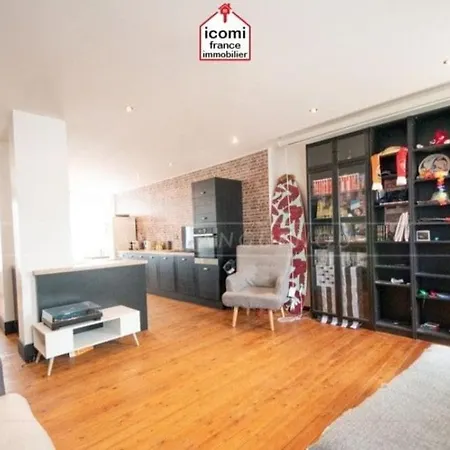 Spacious Centre Apartment